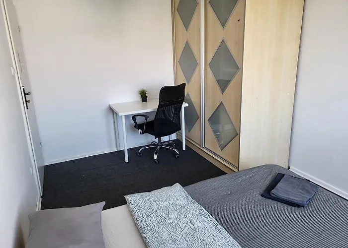 Stilo Dom - Ul Powstancow Slaskich * Вроцлав